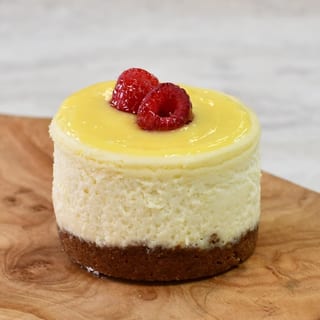 Lemon (Puckered Up) Cheesecake