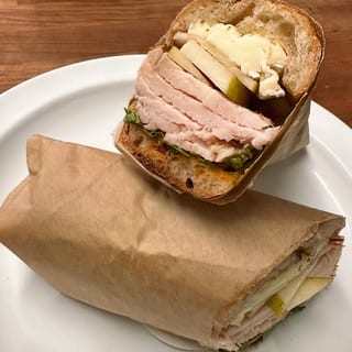 Turkey & Pear (Sandwich)